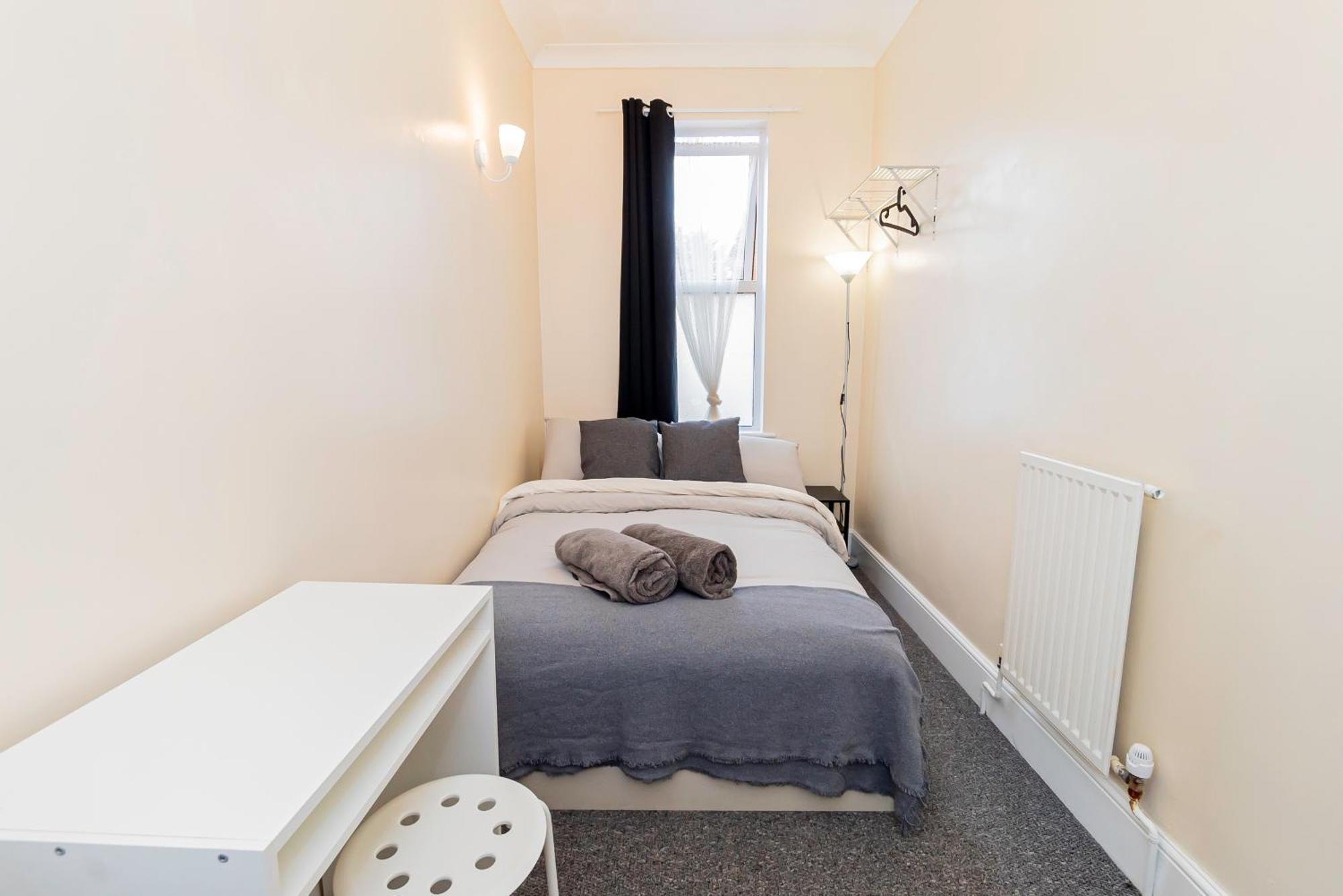 Shirley House 5, Guest House, Self Catering, Self Check In With Smart Locks, Use Of Fully Equipped Kitchen, Close To City Centre, Ideal For Longer Stays And Fawley Contractors Southampton Kültér fotó