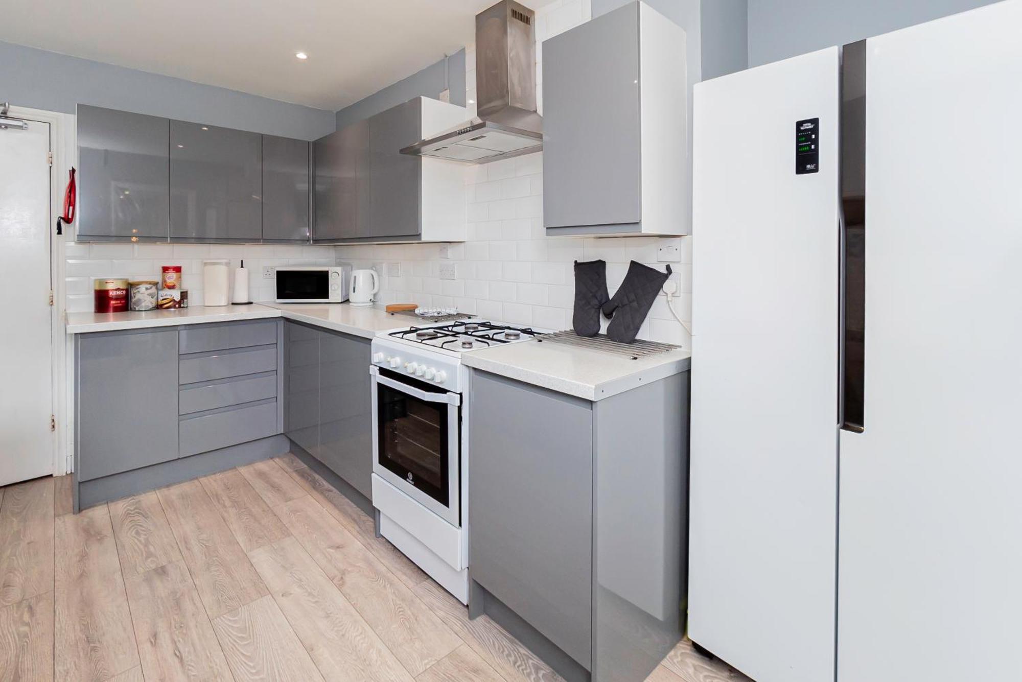 Shirley House 5, Guest House, Self Catering, Self Check In With Smart Locks, Use Of Fully Equipped Kitchen, Close To City Centre, Ideal For Longer Stays And Fawley Contractors Southampton Kültér fotó