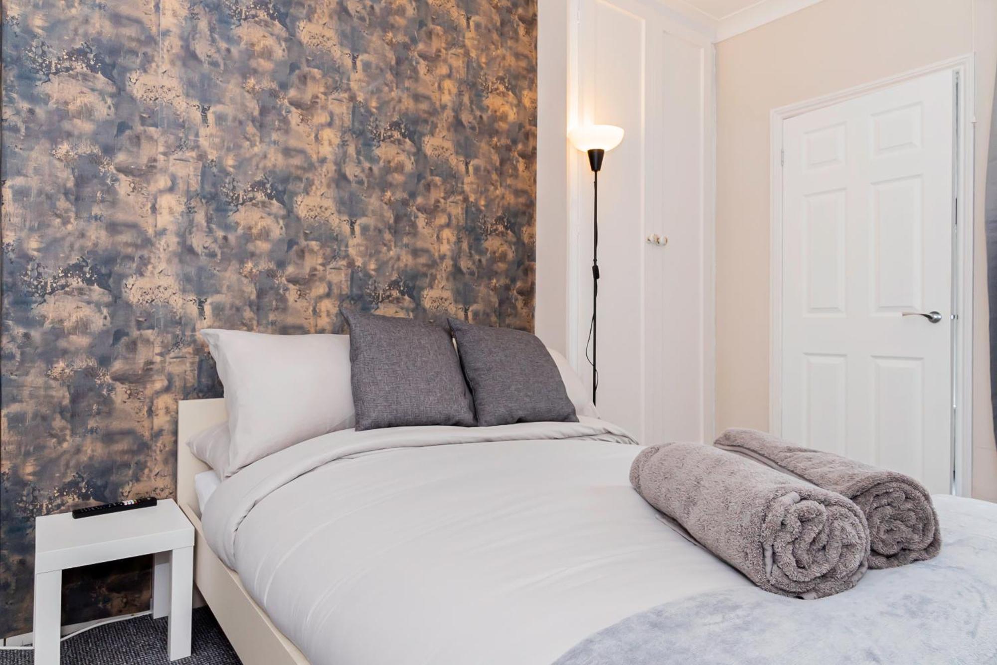 Shirley House 5, Guest House, Self Catering, Self Check In With Smart Locks, Use Of Fully Equipped Kitchen, Close To City Centre, Ideal For Longer Stays And Fawley Contractors Southampton Kültér fotó