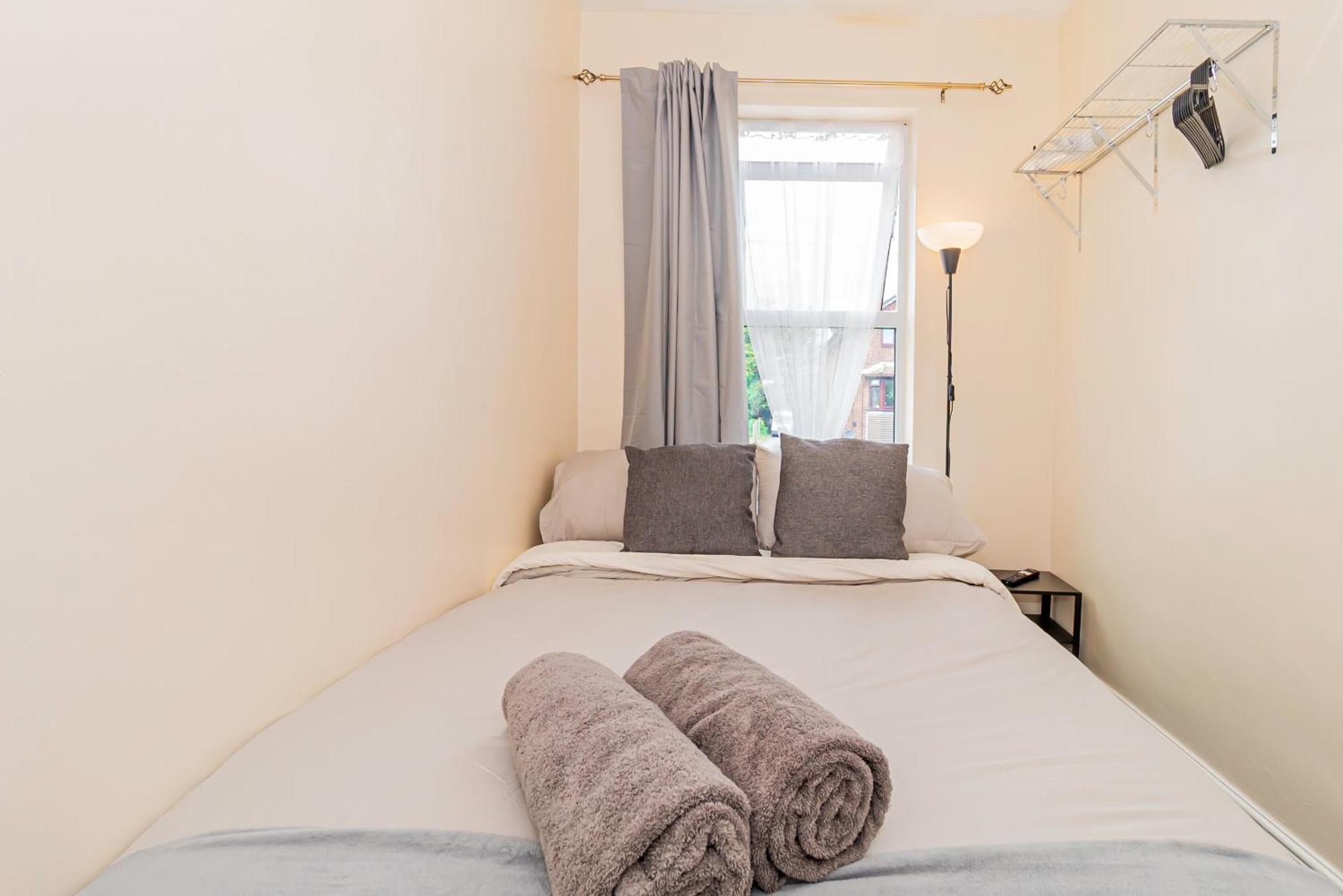 Shirley House 5, Guest House, Self Catering, Self Check In With Smart Locks, Use Of Fully Equipped Kitchen, Close To City Centre, Ideal For Longer Stays And Fawley Contractors Southampton Kültér fotó