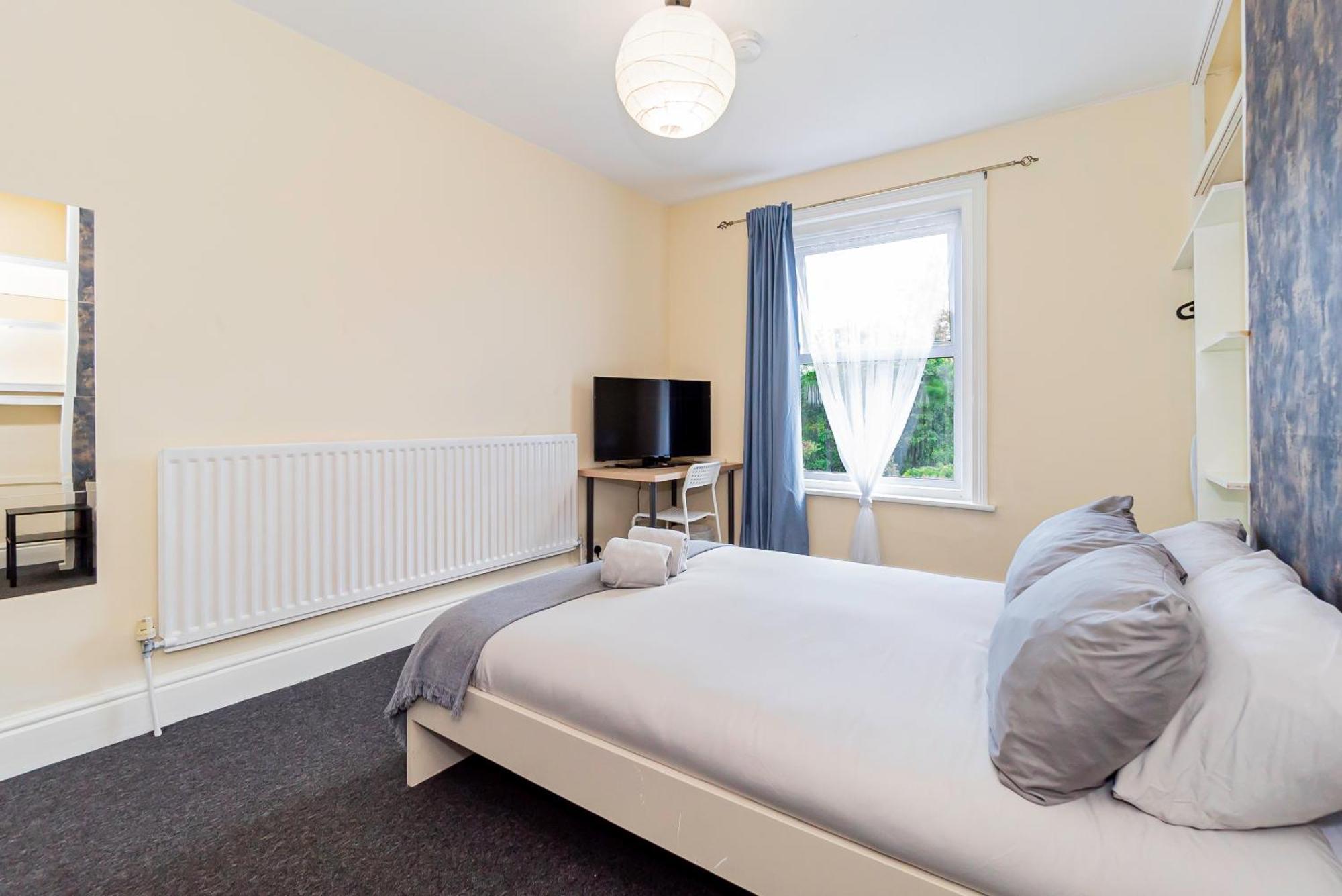 Shirley House 5, Guest House, Self Catering, Self Check In With Smart Locks, Use Of Fully Equipped Kitchen, Close To City Centre, Ideal For Longer Stays And Fawley Contractors Southampton Kültér fotó